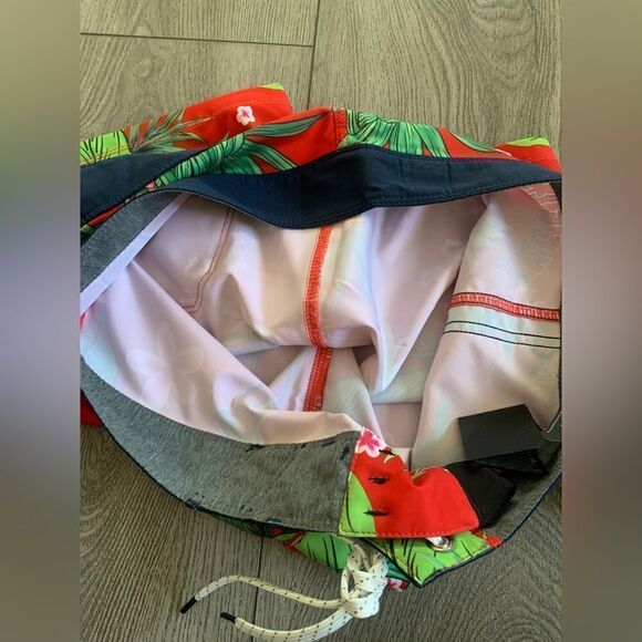 Hurley x Angels collaboration phantom swim trunk - Picture 3 of 4